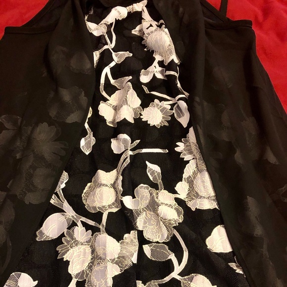 Black and white layer dress - Picture 7 of 7